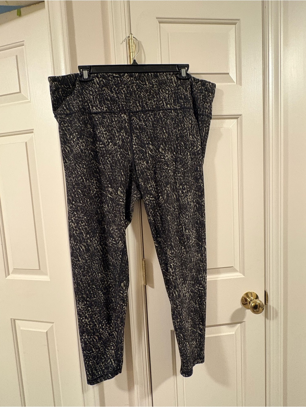 Balance Collection Camouflage High-Waist Ankle Length Leggings